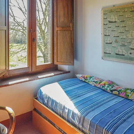 Three-bedroom Holiday In Amelia *